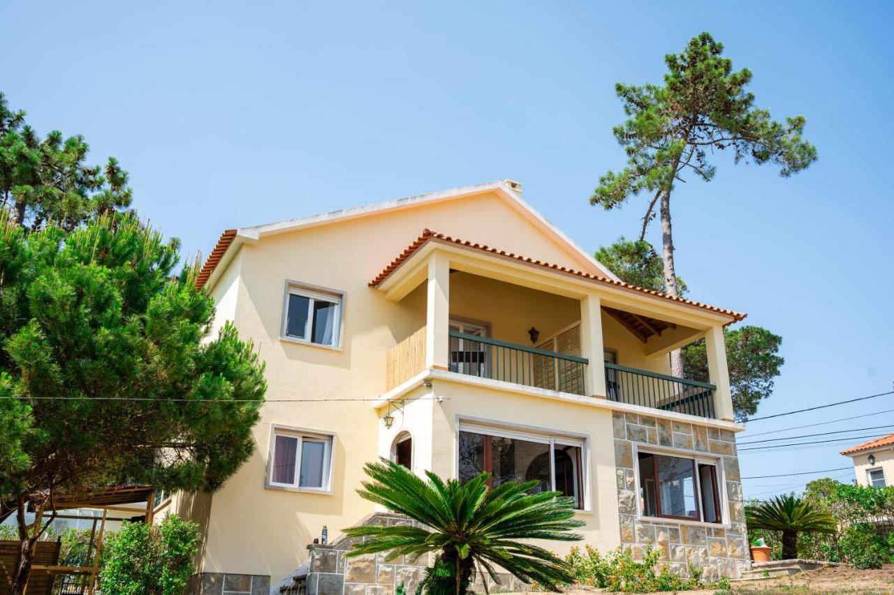 Moby Dick Lodge Колареш Екстер'єр фото